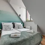Granaria Deluxe By Downtown Apartahotel
