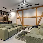Granaria Deluxe By Downtown 4*